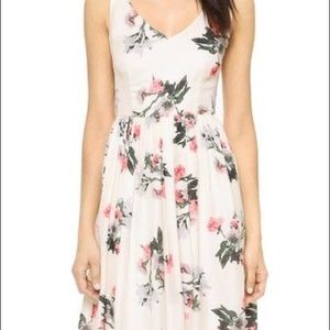 Silky floral dress 🌺